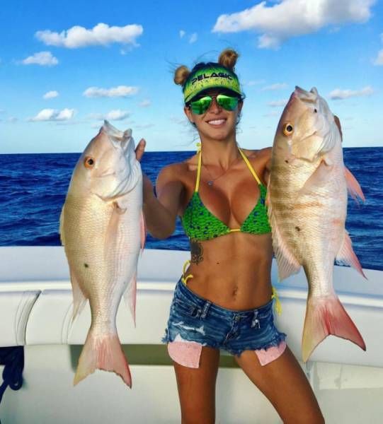 Девушки и рыбалка