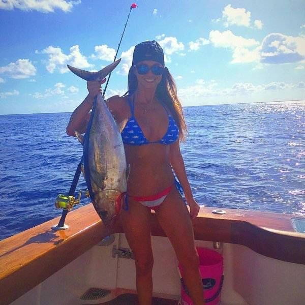 Девушки и рыбалка