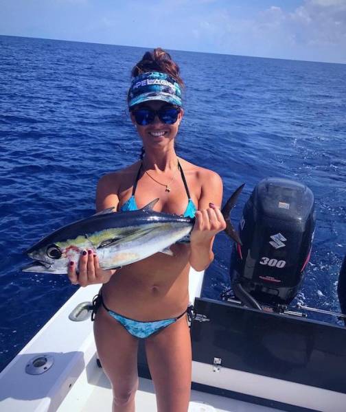 Девушки и рыбалка