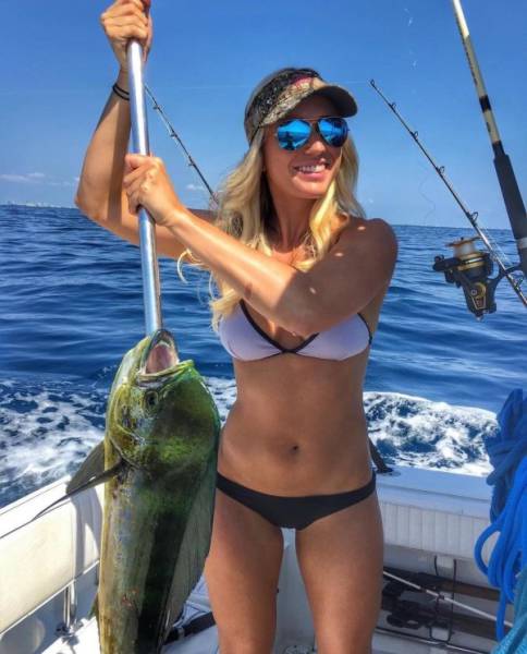 Девушки и рыбалка