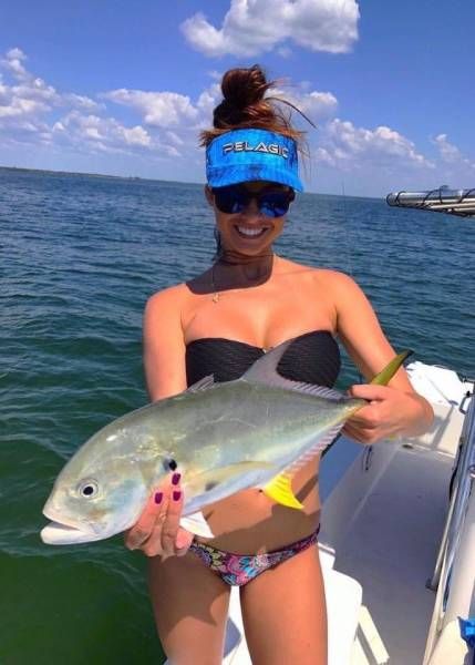 Девушки и рыбалка