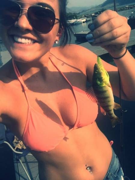 Девушки и рыбалка