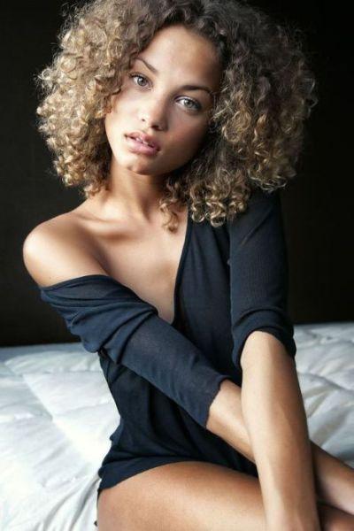 Девушки с сексуальными губами (35 фото)