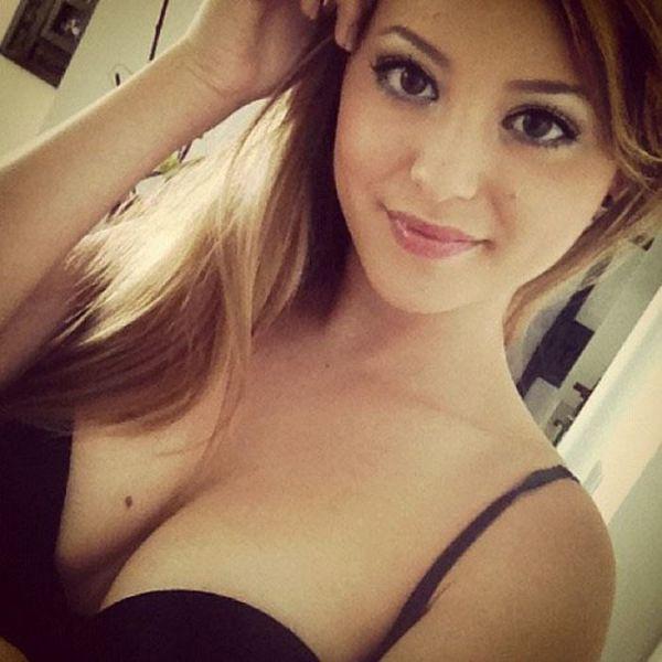 Девушки с сексуальными губами (35 фото)