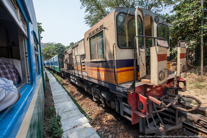 Как ездят на электричках в Юго-Восточной Азии