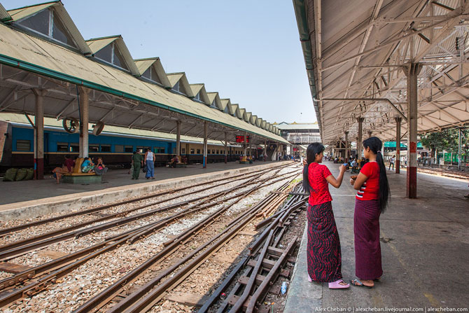 Как ездят на электричках в Юго-Восточной Азии