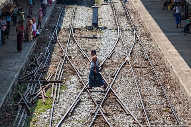 Как ездят на электричках в Юго-Восточной Азии