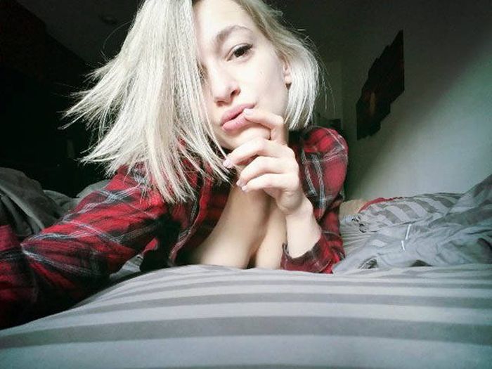 Девушки, которым непросто смотреть в глаза