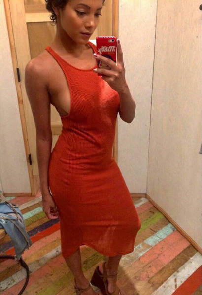 Девушки, которым непросто смотреть в глаза