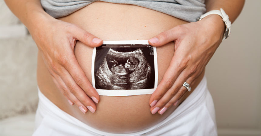 «Мы поговорим об этом, когда ты вырастешь… или нет». Пользователи Интернета анонимно делятся секретами, о которых они зареклись рассказывать своим детям