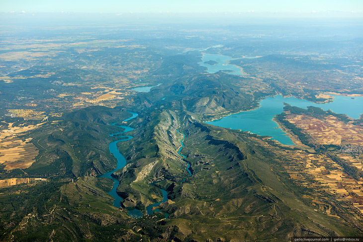 Земля из окна самолета в 2013 году