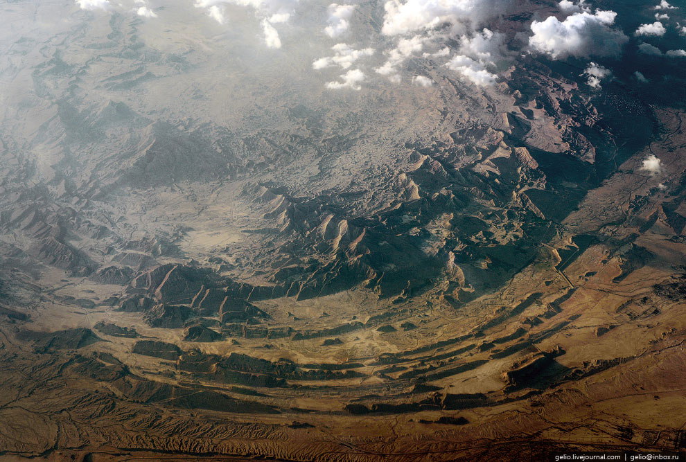 Земля из окна самолета в 2013 году
