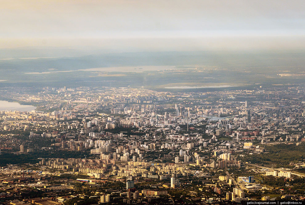 Земля из окна самолета в 2013 году