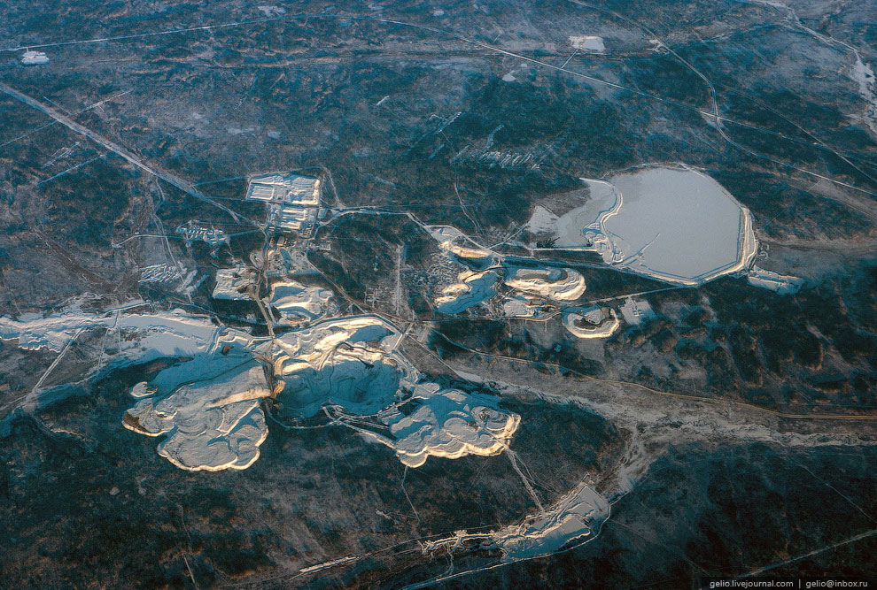 Земля из окна самолета в 2013 году