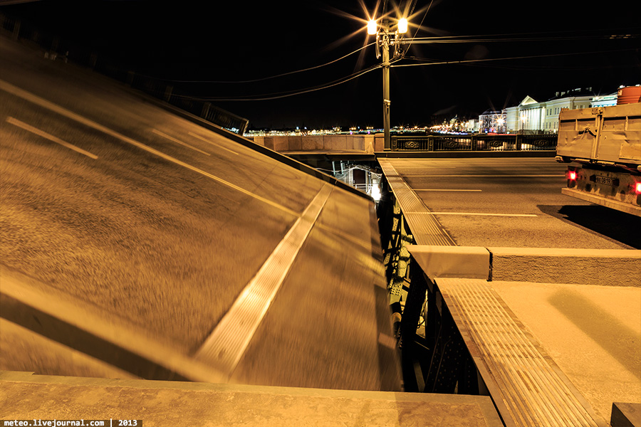 Как устроен Дворцовый мост в Санкт-Петербурге Как устроен Дворцовый мост в Санкт-Петербурге