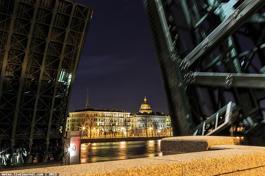 Как устроен Дворцовый мост в Санкт-Петербурге Как устроен Дворцовый мост в Санкт-Петербурге