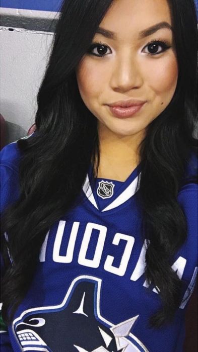 Очаровательные чирлидерши и болельщицы