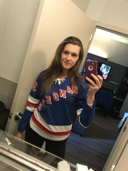 Очаровательные чирлидерши и болельщицы