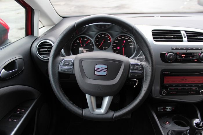 Тест-драйв Seat Leon
