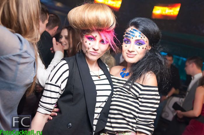 Люди из наших ночных клубов (48 фото)