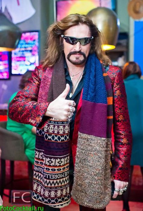 Люди из наших ночных клубов (48 фото)