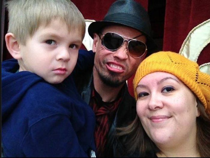 Нелёгкая жизнь Билли Оуэна (4 фото)