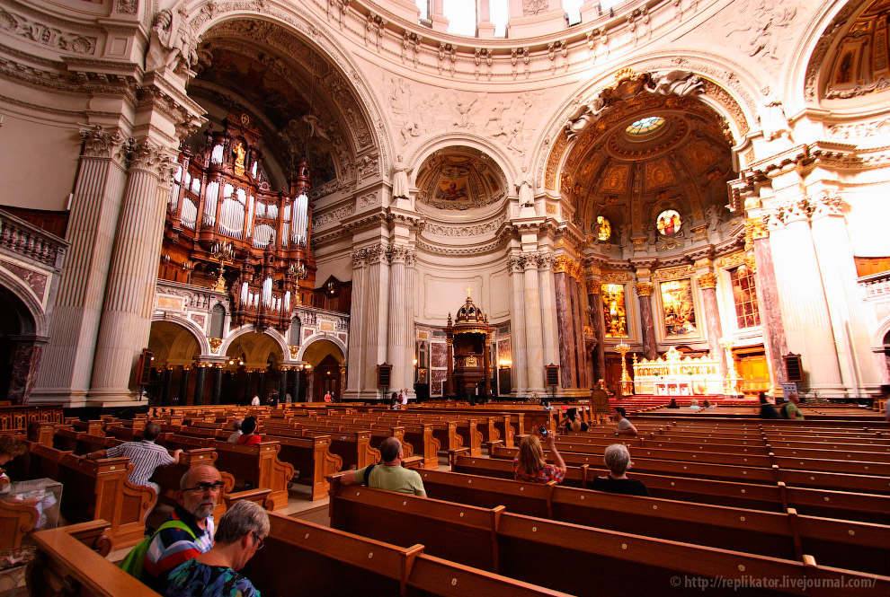 Берлин с высоты Берлинского Кафедрального Собора Берлин с высоты Берлинского Кафедрального Собора