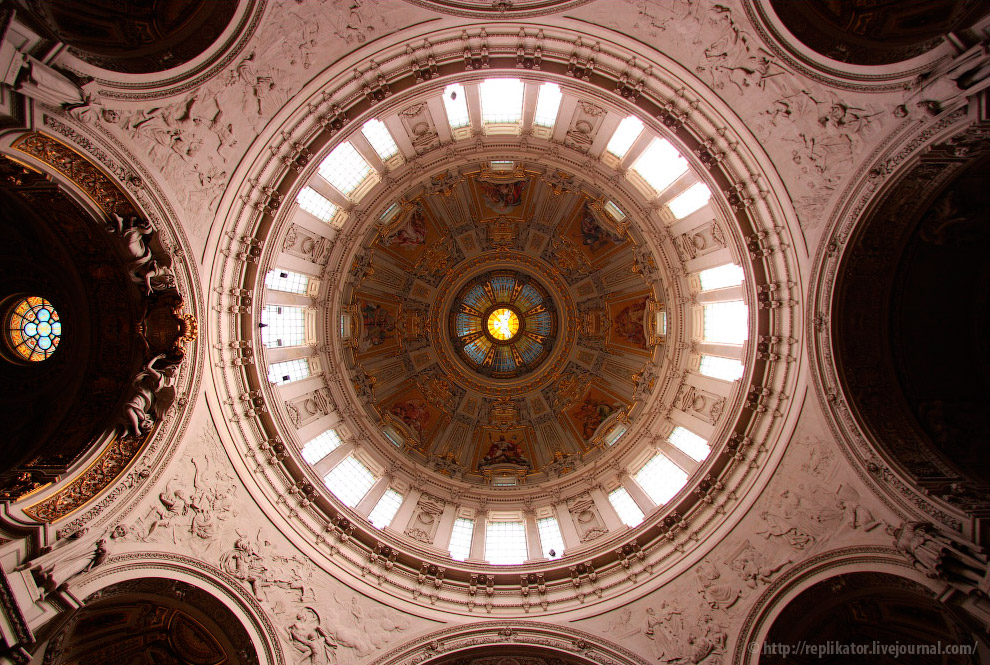 Берлин с высоты Берлинского Кафедрального Собора Берлин с высоты Берлинского Кафедрального Собора