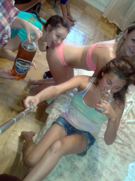 Странные фото с девушками