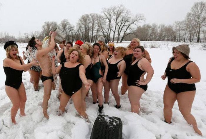 Странные фото с девушками