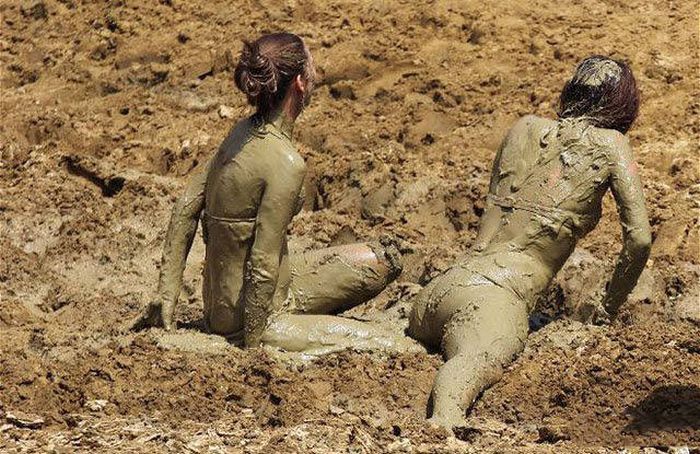 Странные фото с девушками