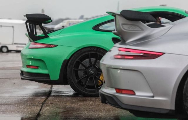 В Великобритании прошла выставка 300 суперкаров на сумму в 106 млн долларов