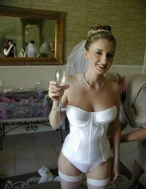 Забавные и откровенные фото невест