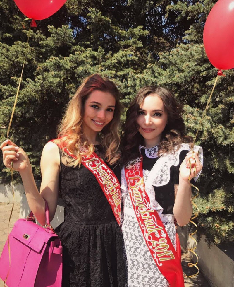 В добрый путь - выпускницы 2017 года