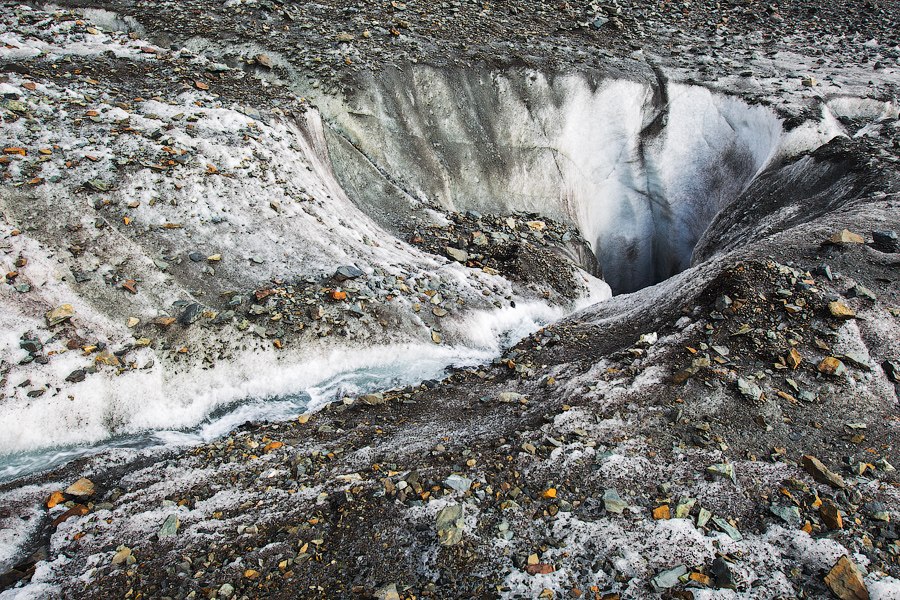 Ледник Адиши на Кавказе Ледник Адиши на Кавказе
