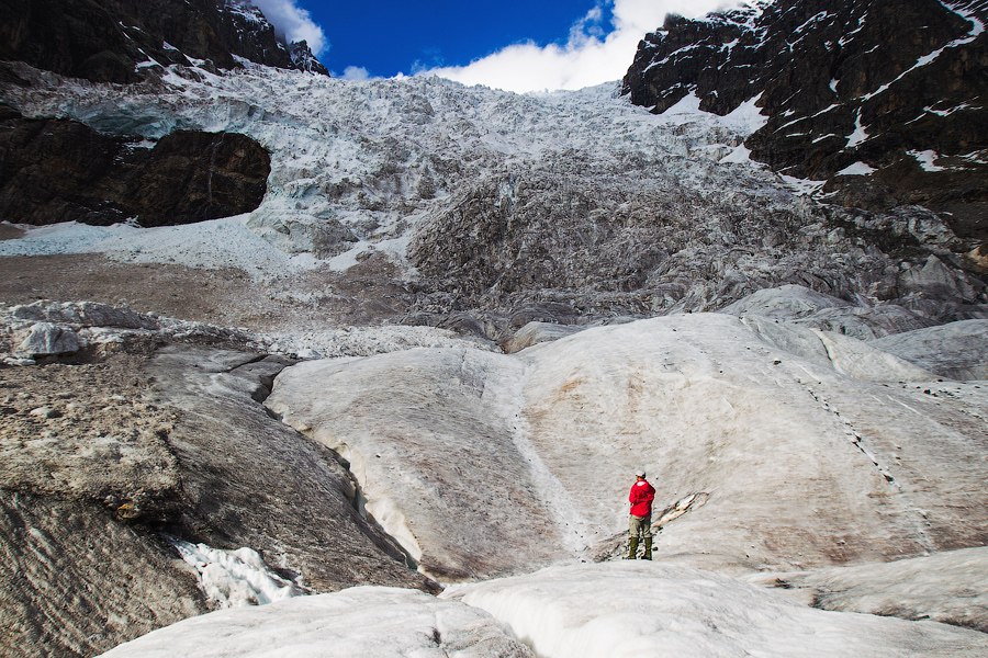 Ледник Адиши на Кавказе Ледник Адиши на Кавказе