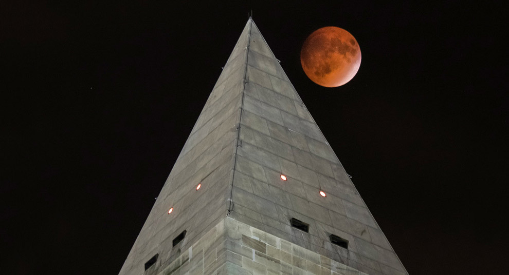 Кровавая Луна