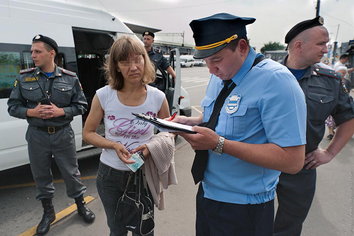 Как ловят «зайцев» на общественном транспорте