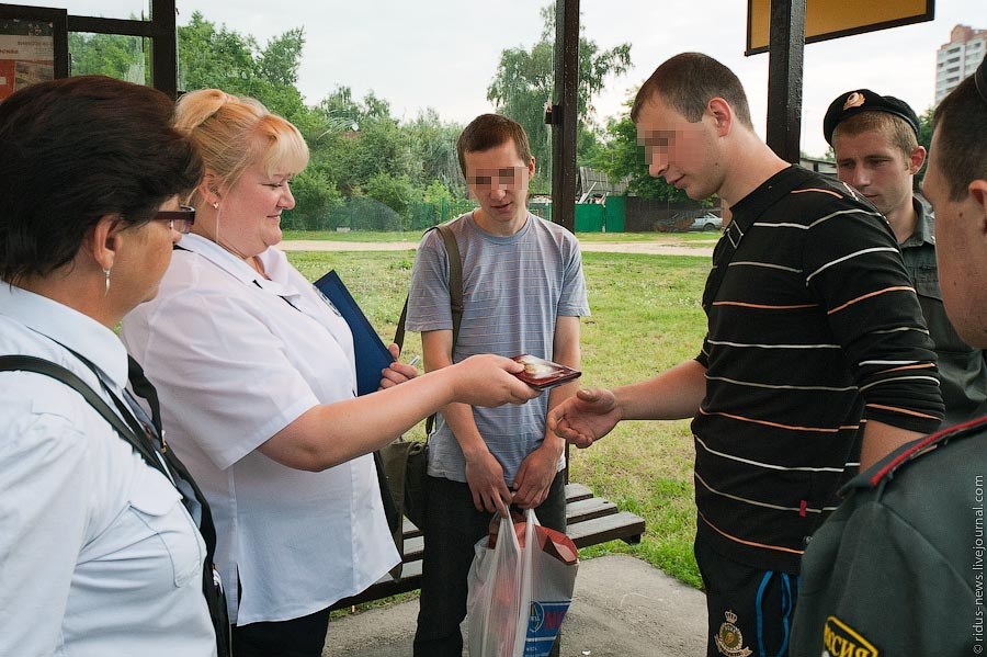Как ловят «зайцев» на общественном транспорте