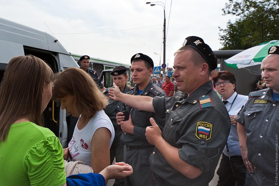 Как ловят «зайцев» на общественном транспорте