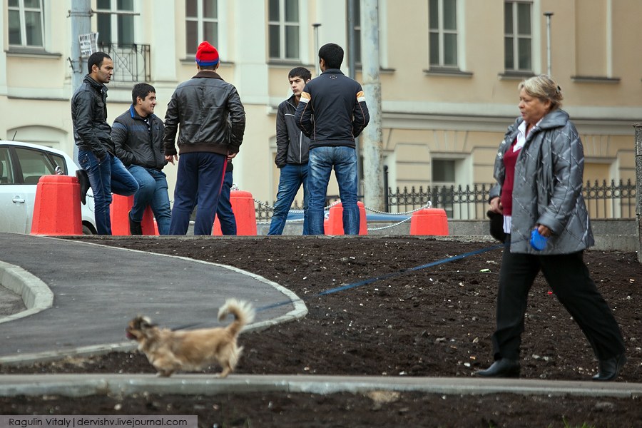 У Курского вокзала в Москве