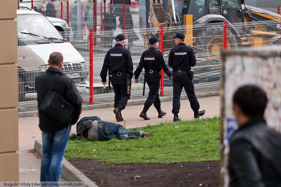 У Курского вокзала в Москве