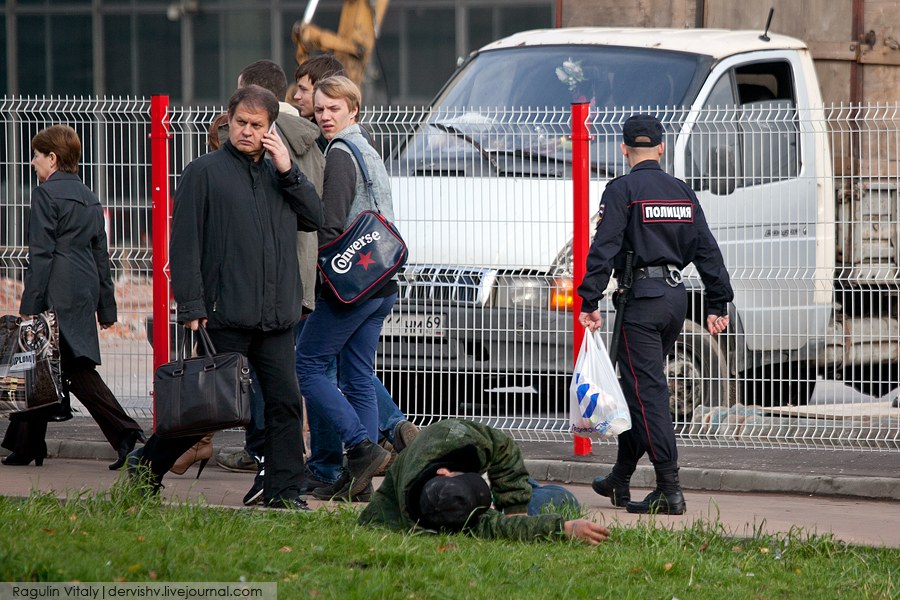 У Курского вокзала в Москве