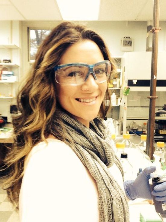 Девушки на работе (45 фото)