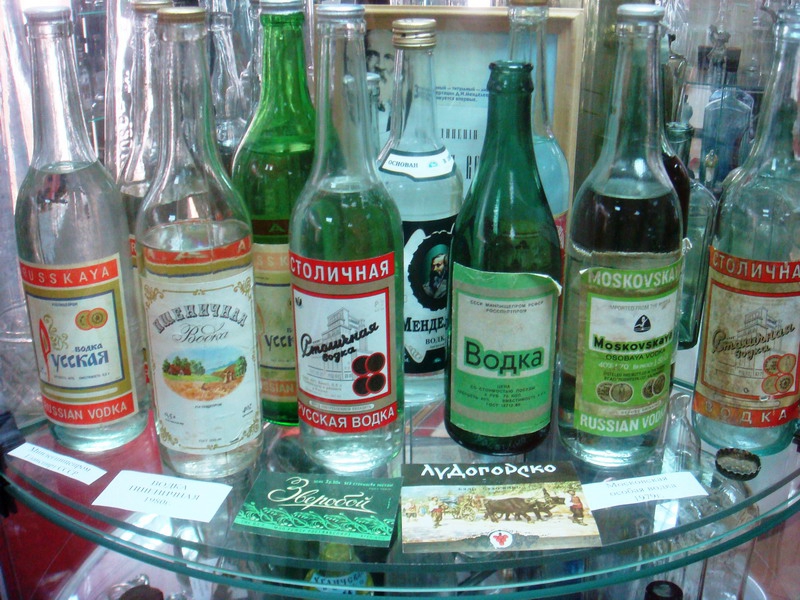 Главные блюда на советском новогоднем столе