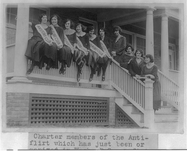 Странные клубы по интересам, которые существовали несколько веков назад. Часть 1