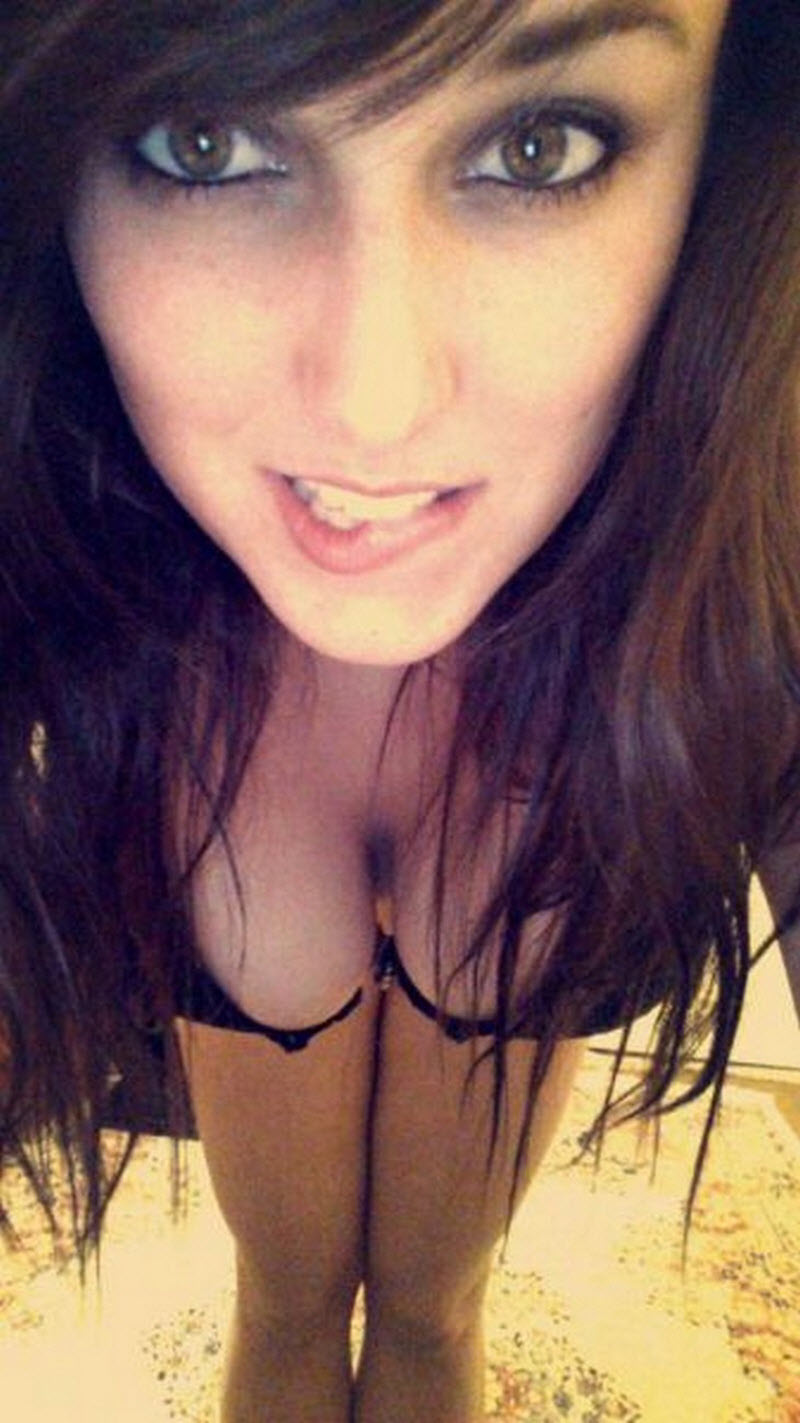 Девушки, которым сложно смотреть в глаза