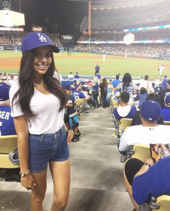 Прекрасные болельщицы