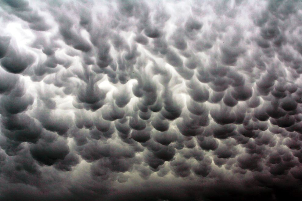 Необычные облака: Mammatus