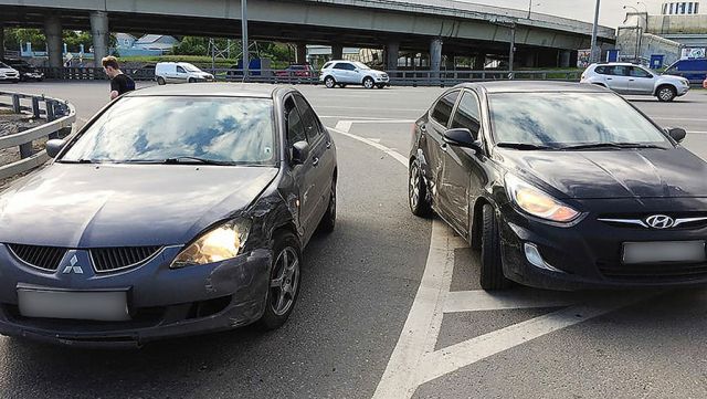 Решение суда не устроило водителя, попавшего в ДТП по вине обочечника Решение суда не устроило водителя, попавшего в ДТП по вине обочечника